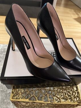 Nine West Black Leather Pointed-Toe Stilettos with Pink Lining